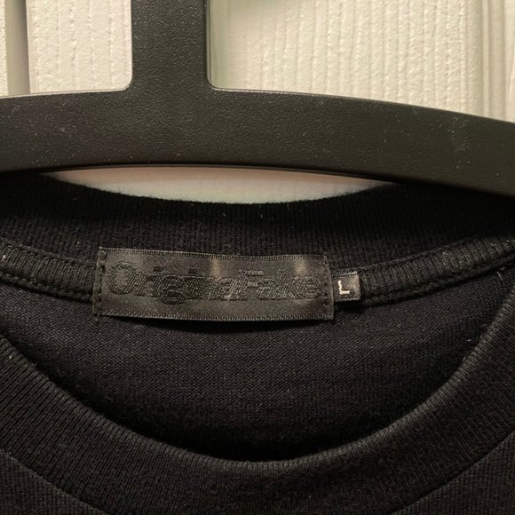 KAWS X ORIGINAL FAKE BABY CRAWLING TEE VERY RAR - Picture 3 of 3